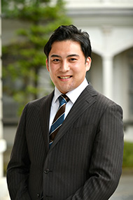 西山 良慶（にしやま りょうけい）